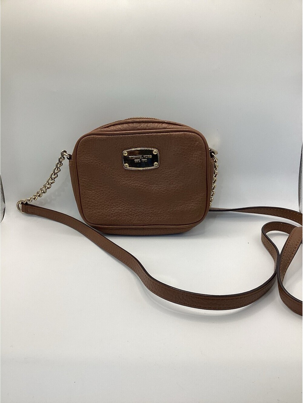 Michael Kors Tan Pebbled Leather Jet Set Camera Bag Crossbody Gold Hardware
